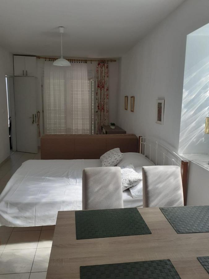 Sobe Zeneral Otel Novalja Dış mekan fotoğraf